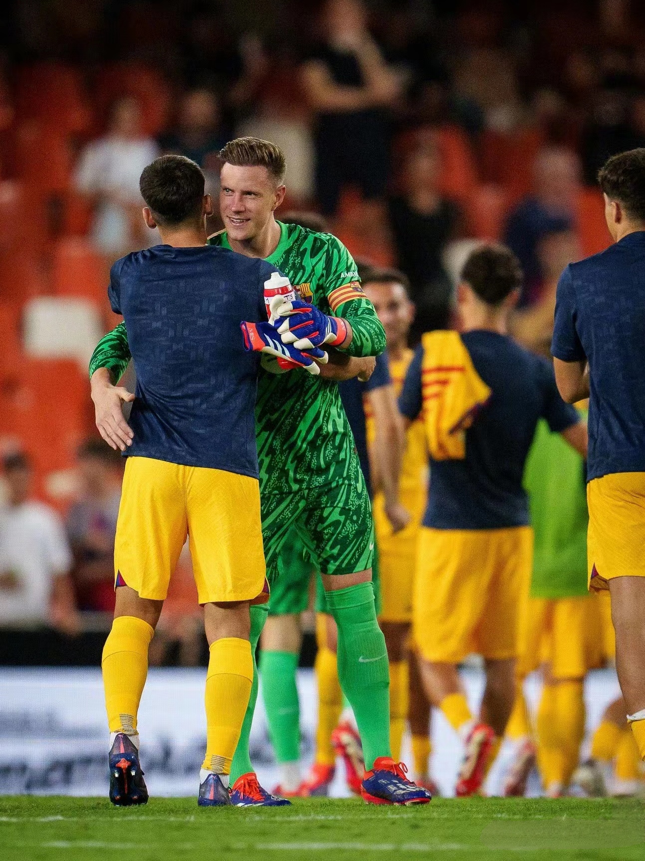 开云体育在线-法兰克福大将复出，助球队连胜