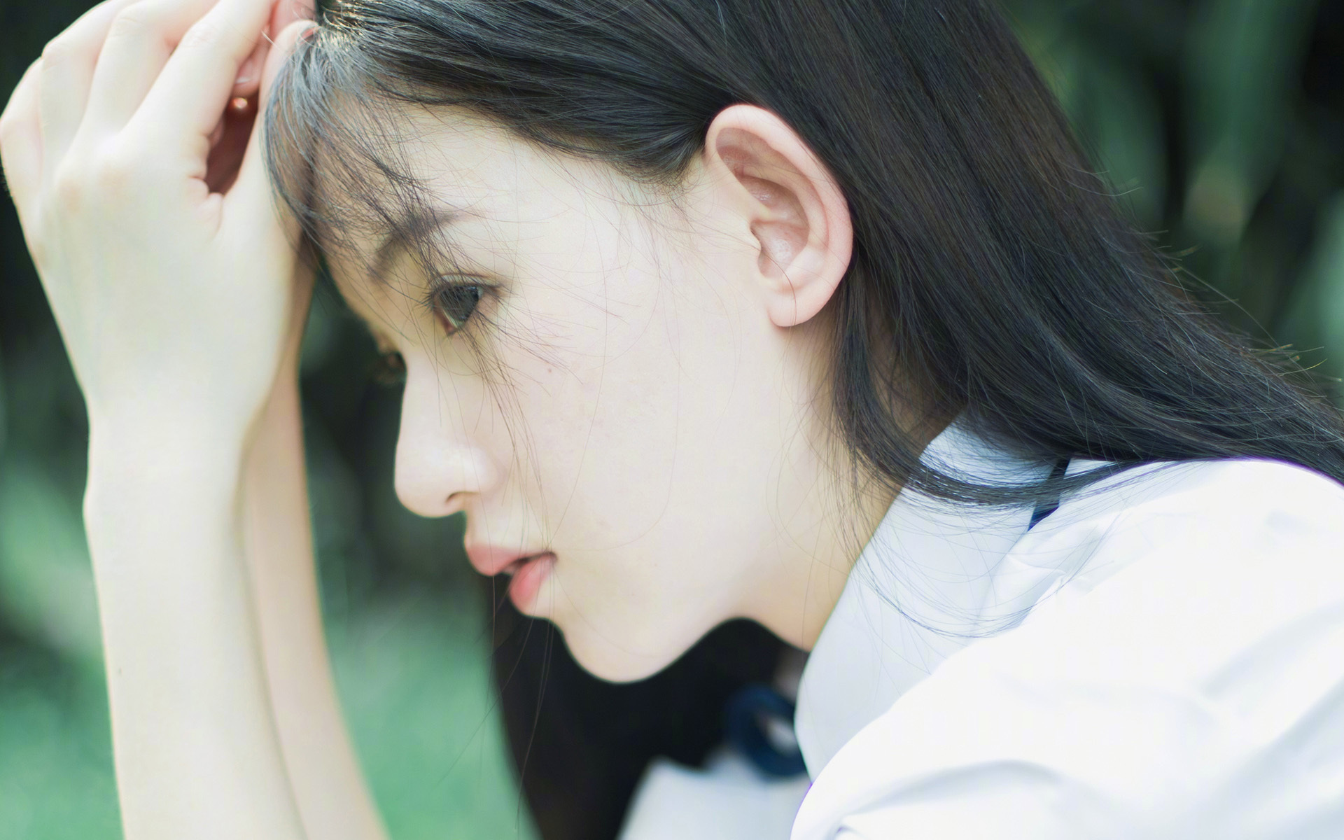 开云APP-足球的两种魔法,一人之舞,众生之诗