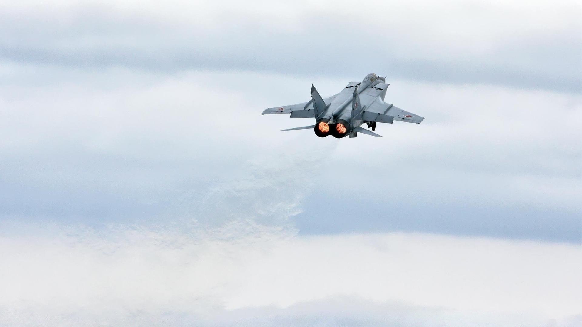 双线统治，恩比德的无解单打与骑士的火力全开