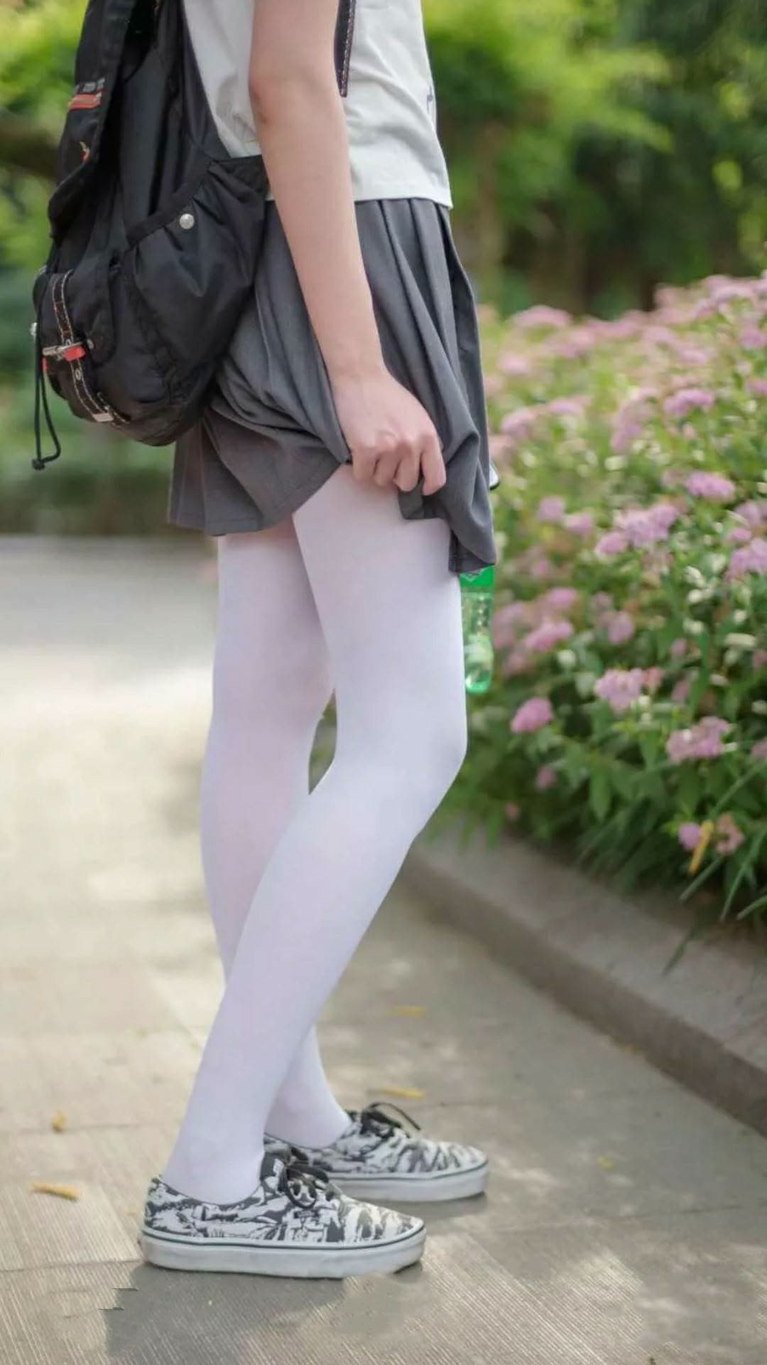 开云体育官网-利拉德时间，当冷血超远三分掀翻王朝余晖