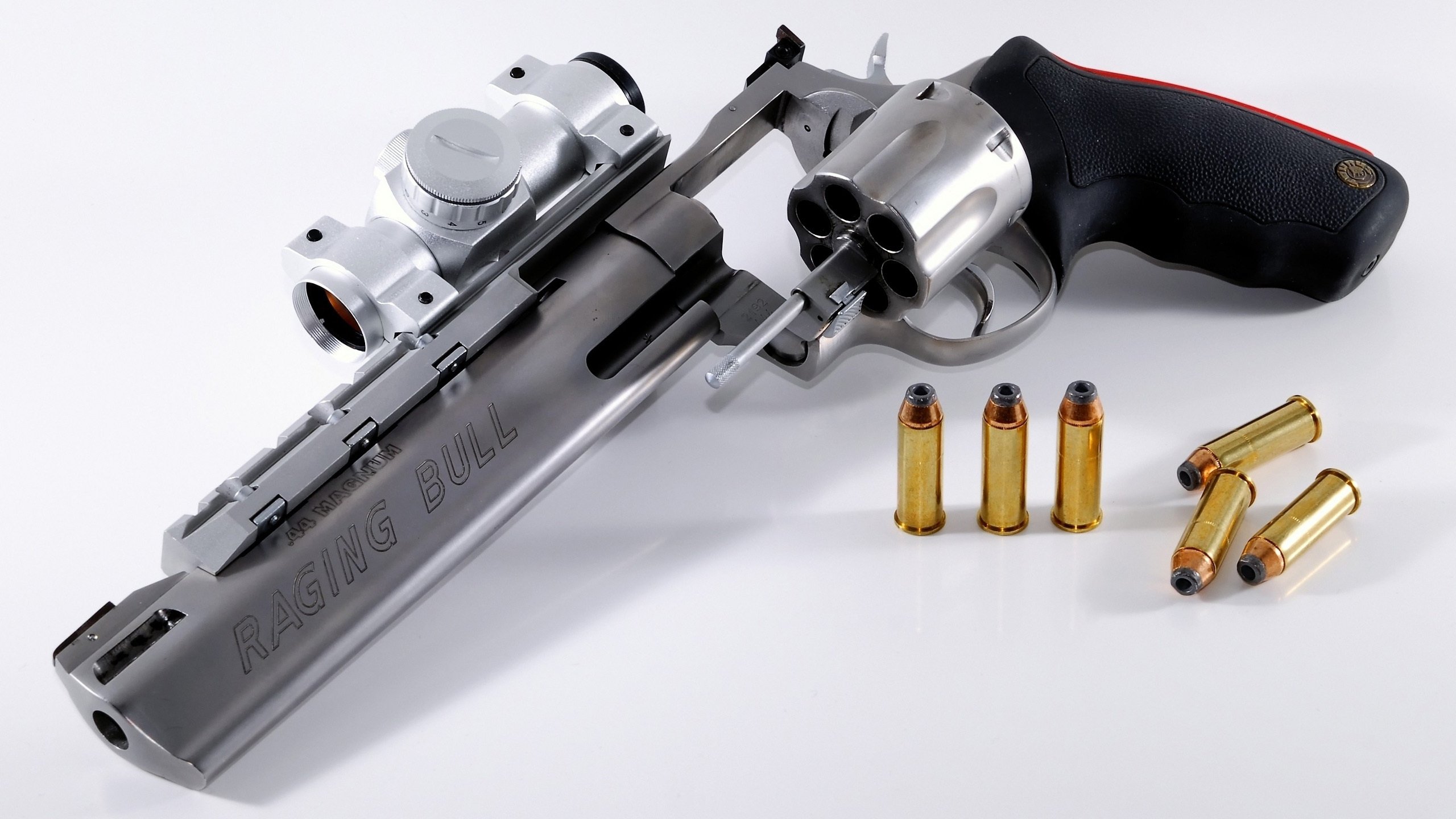 冷雨中的红色火焰，莱万导演的韩国奇迹与逆转之夜